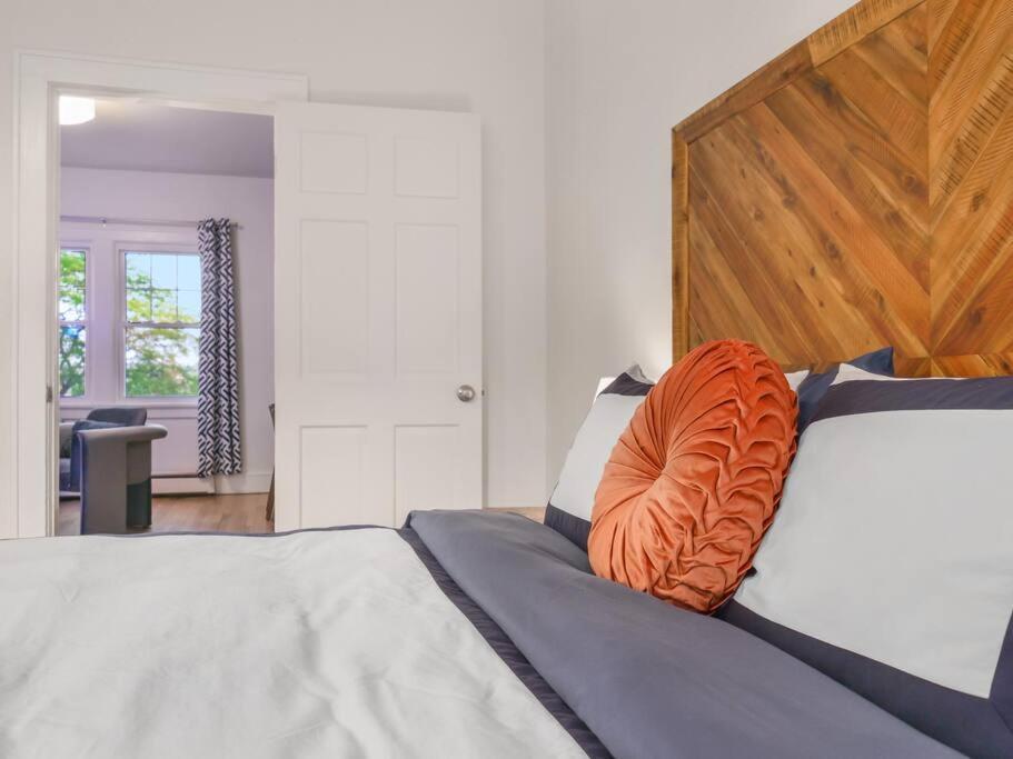 Midcentury Mod Suite, Hudson River/Mt Beacon Views Newburgh Eksteriør bilde